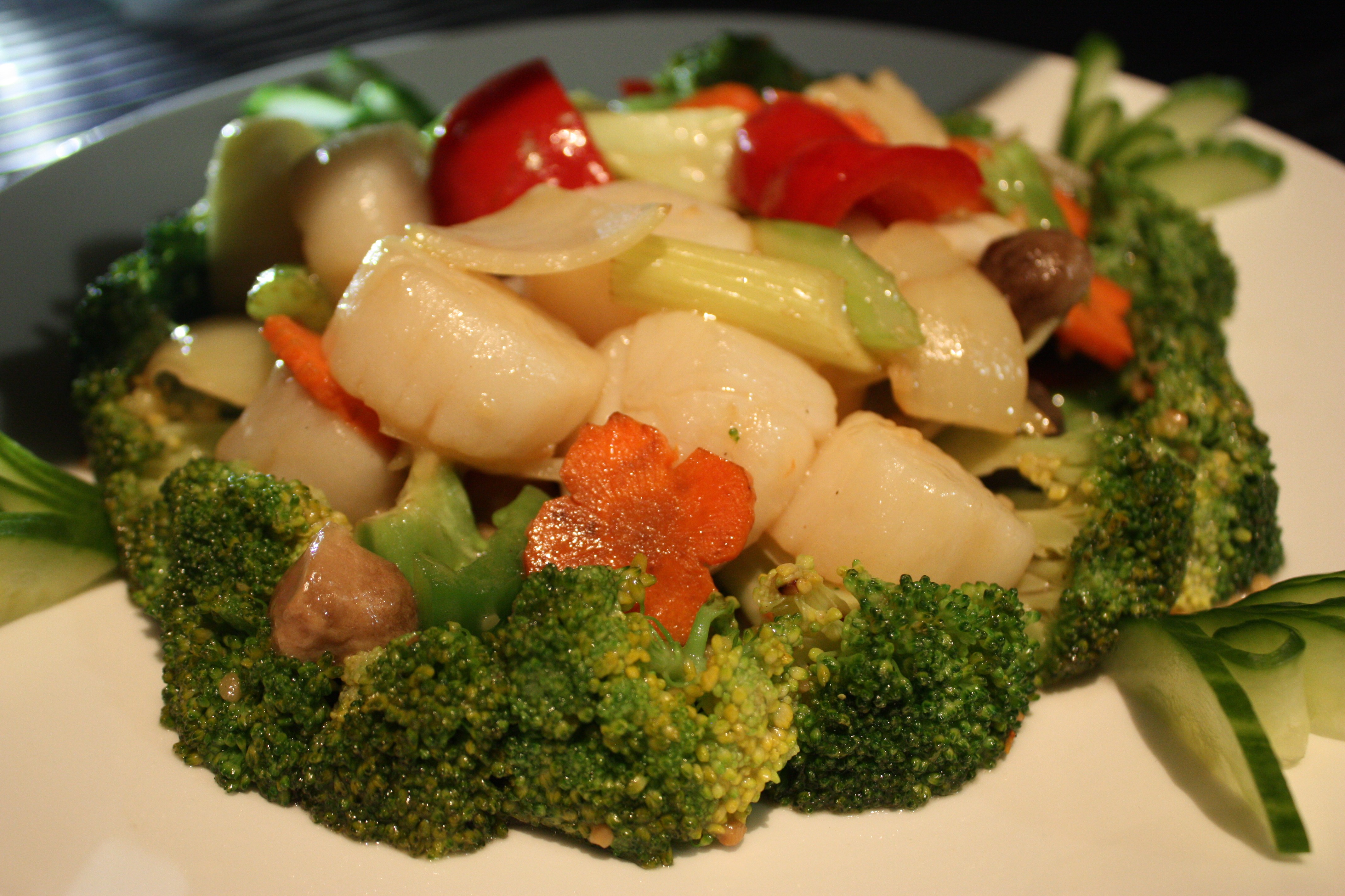 Stir Fried Scallops with Broccoli at Noodle House Mitchell